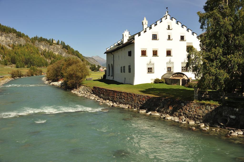 Hotel Chesa Staila La Punt-Chamues-ch Exterior photo